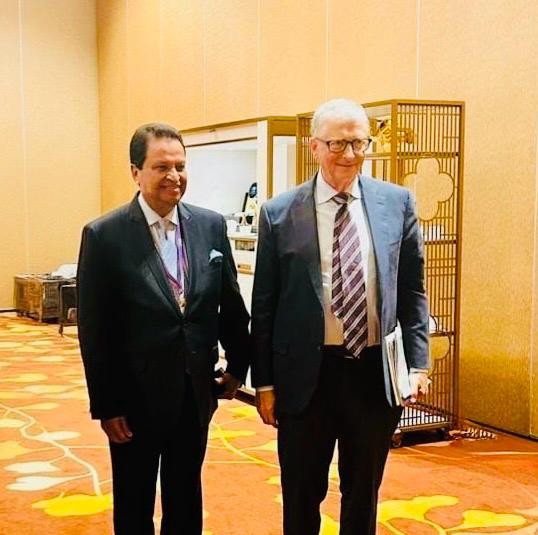 बिल गेट्स र बिनोद चौधरीबीच भेटवार्ता, नेपालको स्वास्थ्य र रोजगारी क्षेत्रका विषयमा छलफल